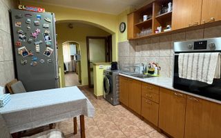 2 camere | etaj 2 | centrala proprie | mobilat si utilat | zona excelenta | - Poză 5