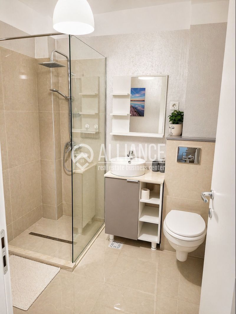 Studio la doi pasi de mare- (COD10) MAMAIA SAT - Poză 5