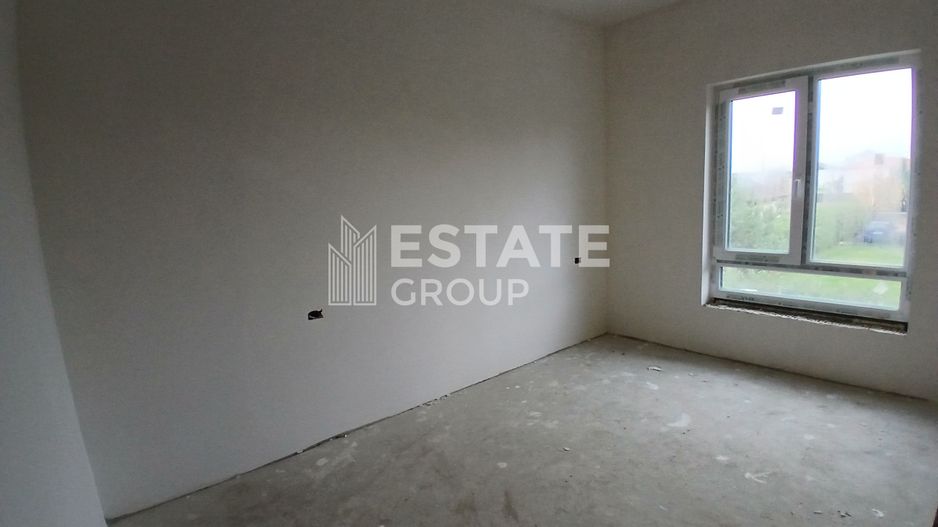 Duplex cu 5 camere despartit prin camera tehnica in Dumbravita - Poză 7