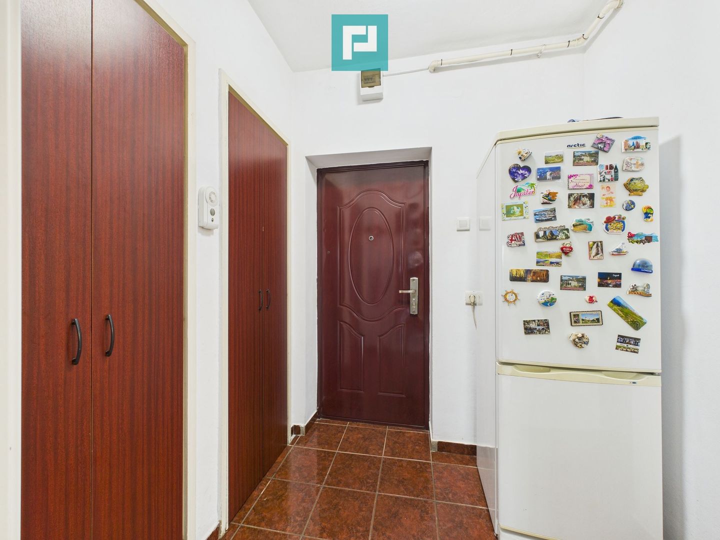 Apartament 2 camere, decomandat în Gradiște, Arad - Poză 4