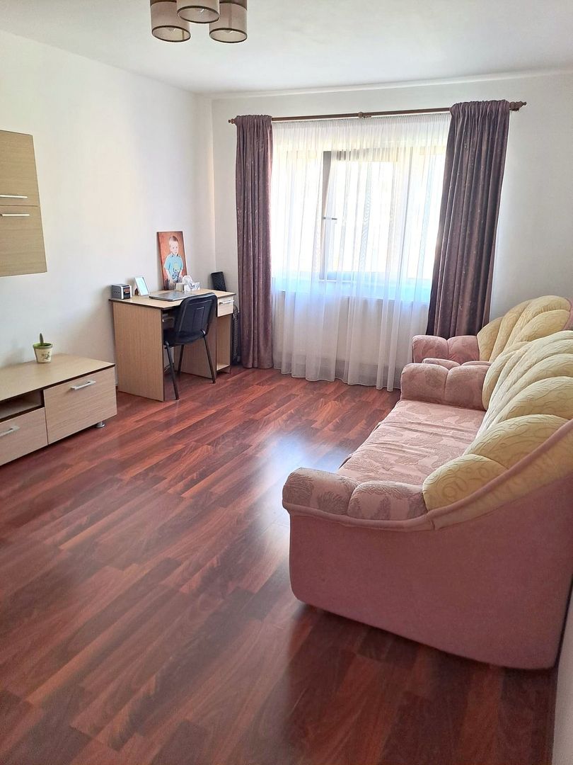 Apartament 2 camere decomandat, Cetate, Mercur, et.3 - Poză 2