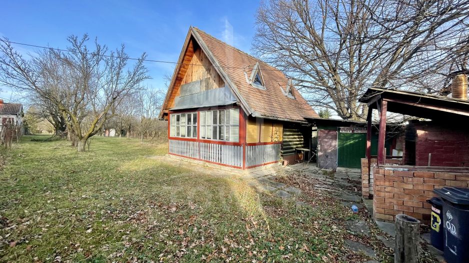 Teren intravilan 1.915 mp + cabană din lemn | Tocile – Sadu - Poză 5