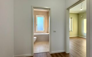 Duplex modern cu grădină, la intrare în Moșnița Nouă - Poză 12