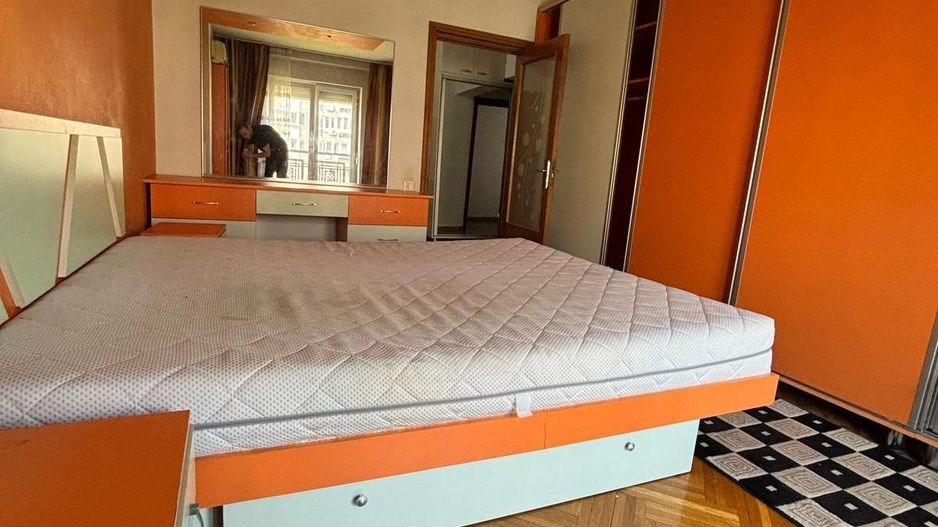 Vanzare Apartament 2 Camere Stradal Bulevardul Decebal - Poză 4