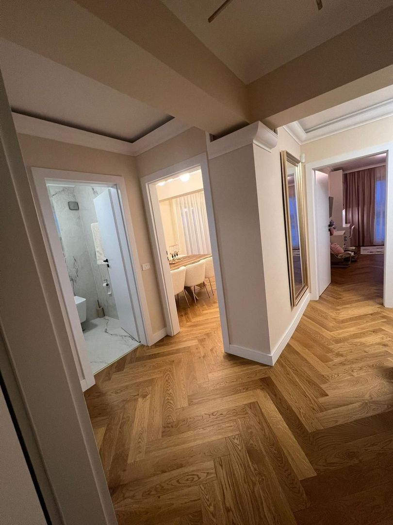 3 CAM MOBILAT SI UTILAT ULTRAMODERN CU TERASA ZONA TRAPEZULUI - Poză 10