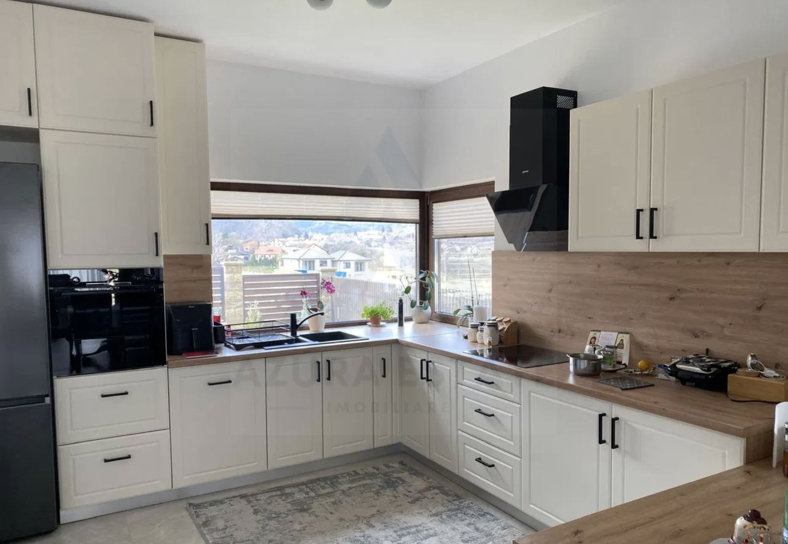 Casa ultrafinisata 199 mp utili garaj si teren 410 mp in Cisnadioara - Poză 4