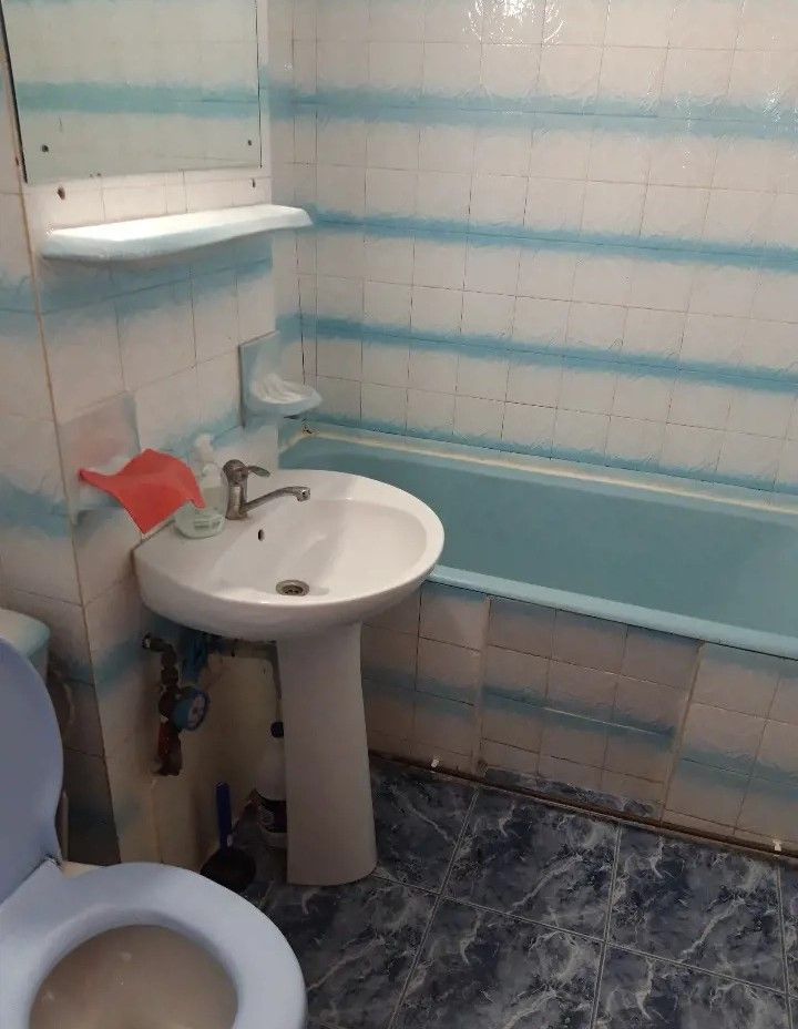 Etaj 2  zona Lipovei 2 camere centrala proprie - Poză 5