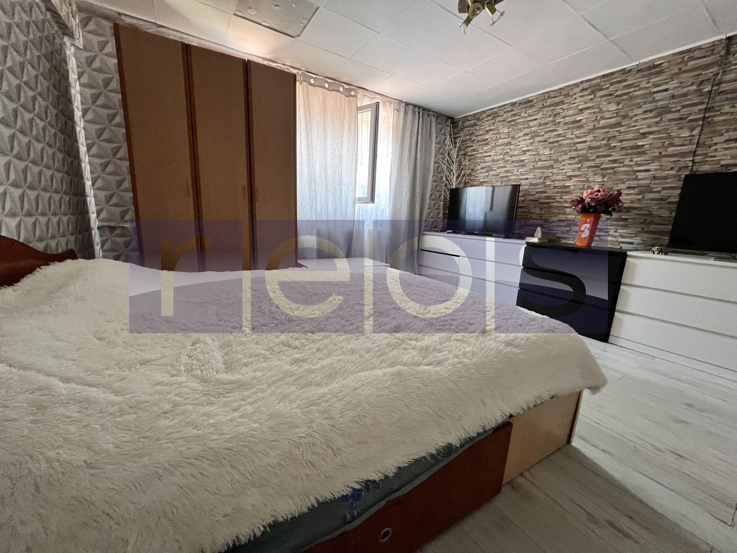 VANZARE CASA S+P+1+M SI SPATIU COMERCIAL | ZONA DRISTOR - Poză 2