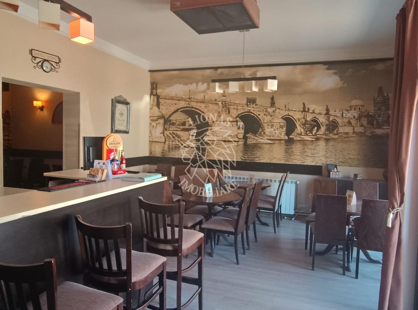 Oportunitate Restaurant cu 2 apartamente, Centru, Ideal Extindere - Poză 2