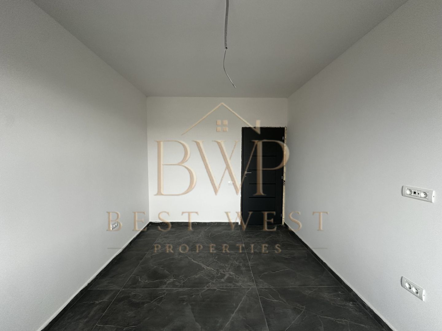 Apartament cu 2 camere, Giroc, drum asfaltat - Poză 4