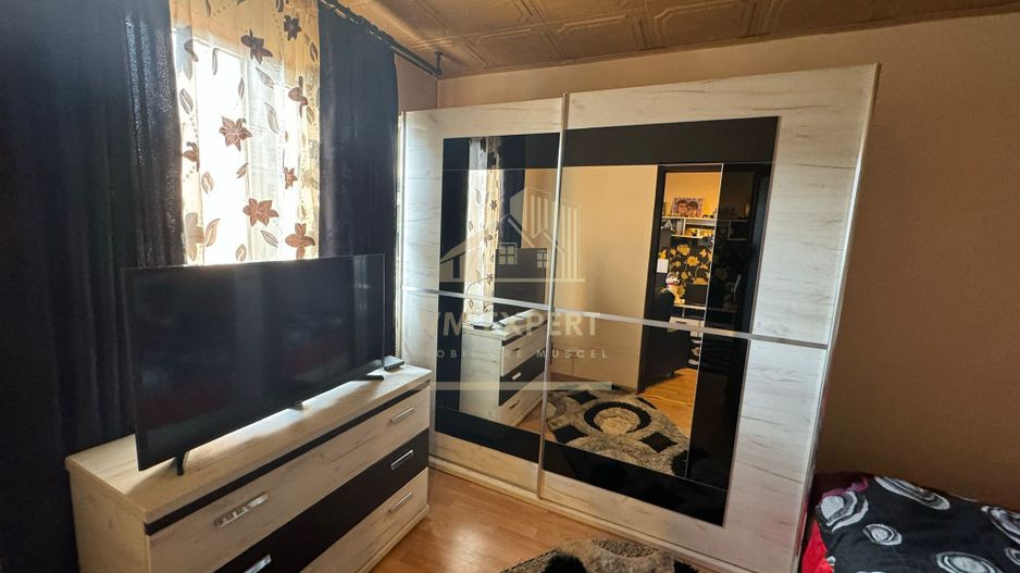 APARTAMENT 2 CAMERE, ETAJ 3, CAMPULUNG, ZONA VISOI - Poză 7