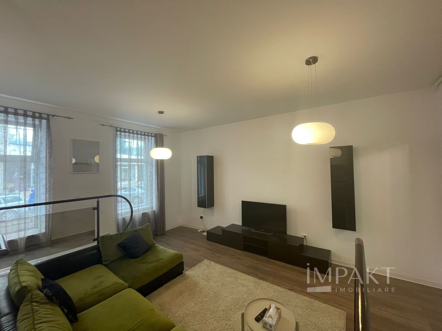 Apartament la casa cu 3 camere de inchiriat - Poză 3