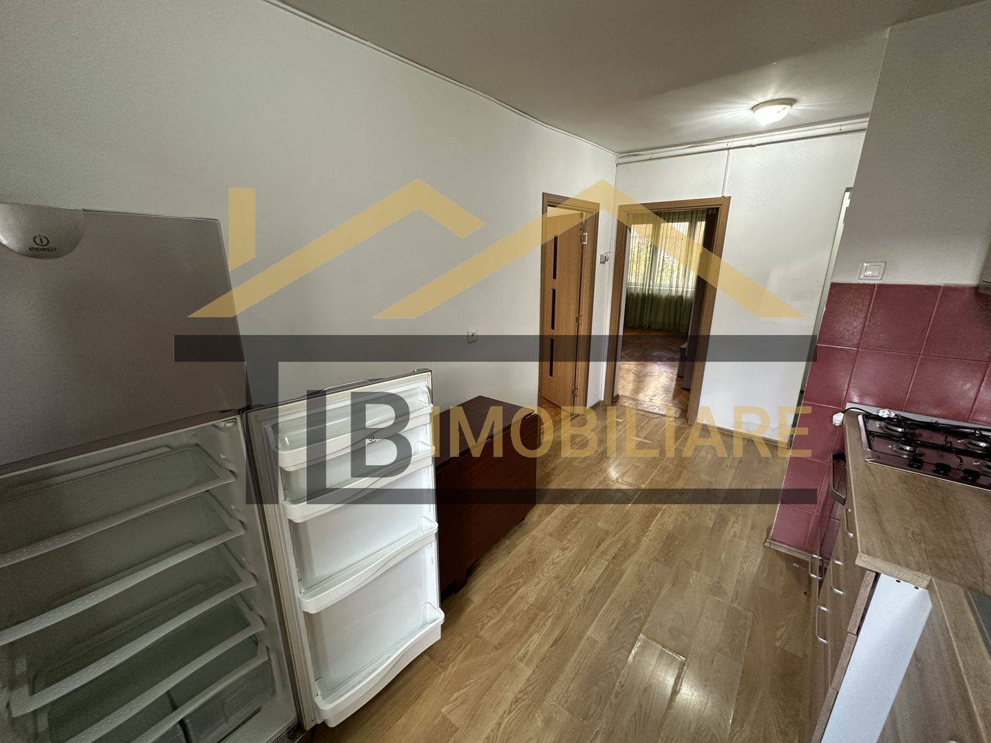Apartament de 2 camere, 50mp, Zona UMFST - Poză 3