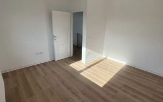 CASA DE VANZARE MIROSLAVA 4 camere, 110 utili/350mp teren 155.000 euro - Poză 4