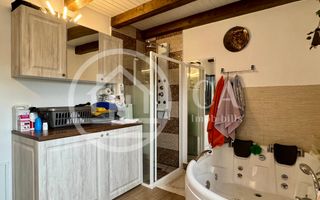 Casă de vânzare cu 6 camere in cartierul Tineretului, Oradea - Poză 16