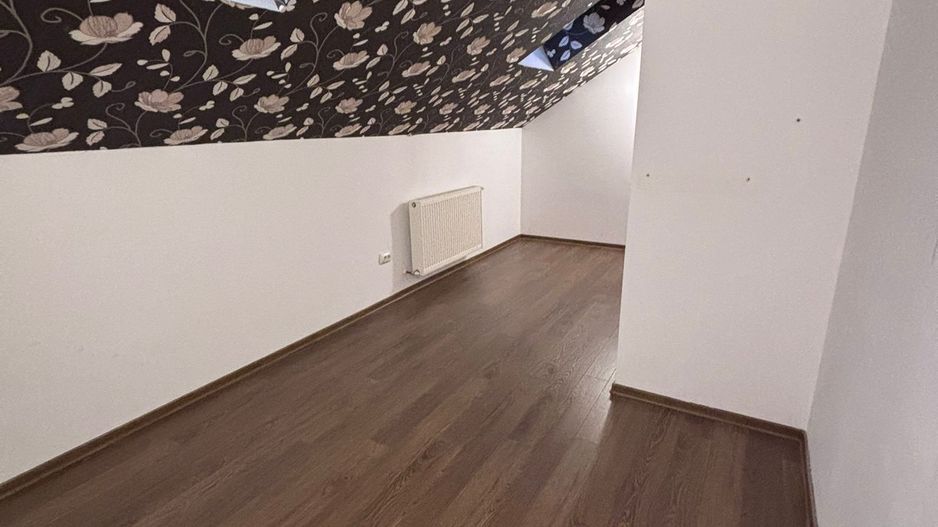 Casa individuala frumoasa si spatioasa in Giroc - Poză 12