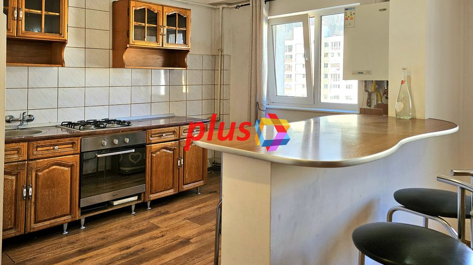 Apartament cu trei camere, zona Racadau 70 mp - Poză 6