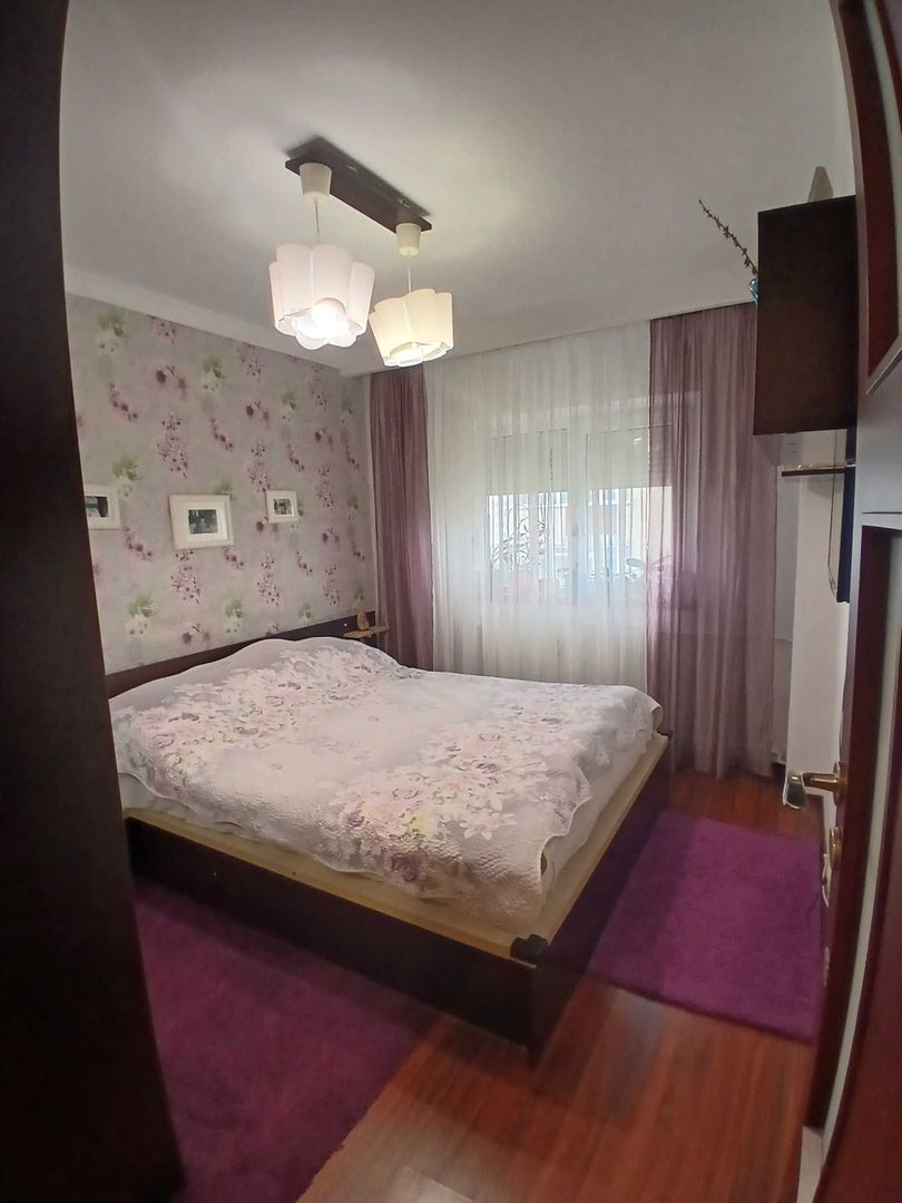 Apartament Luminos 4 Camere.  Decomandat. Zona Universitatea Spiru Haret. - Poză 7