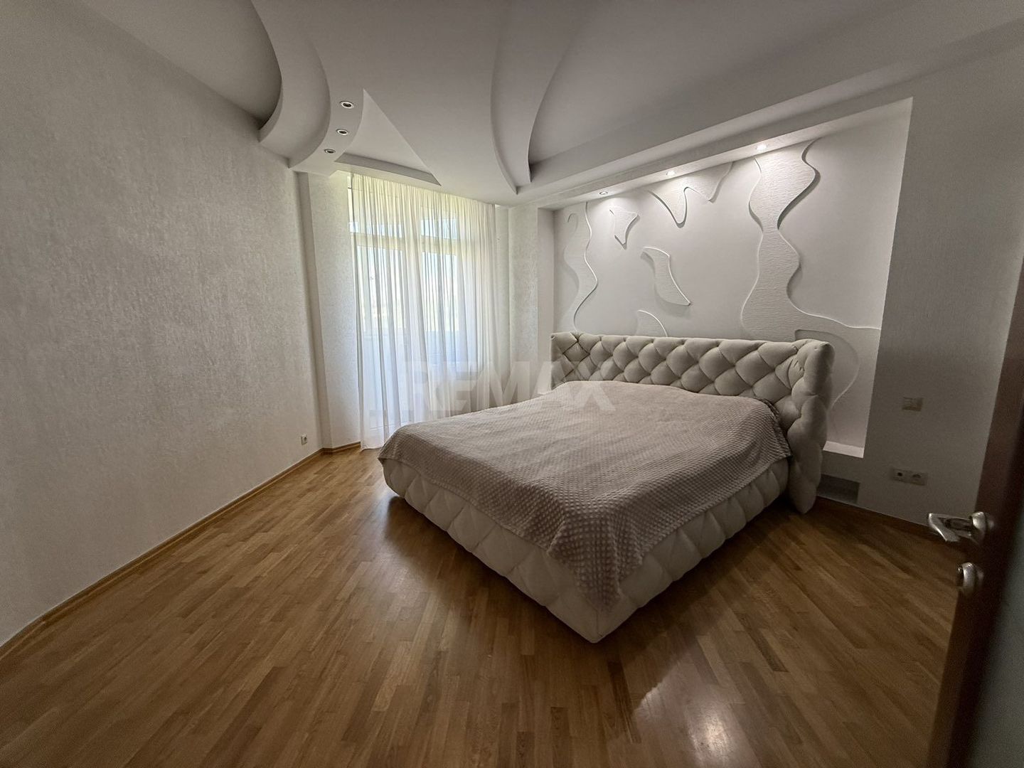 Apartament spre vinzare sectorul Rascani - Poză 3