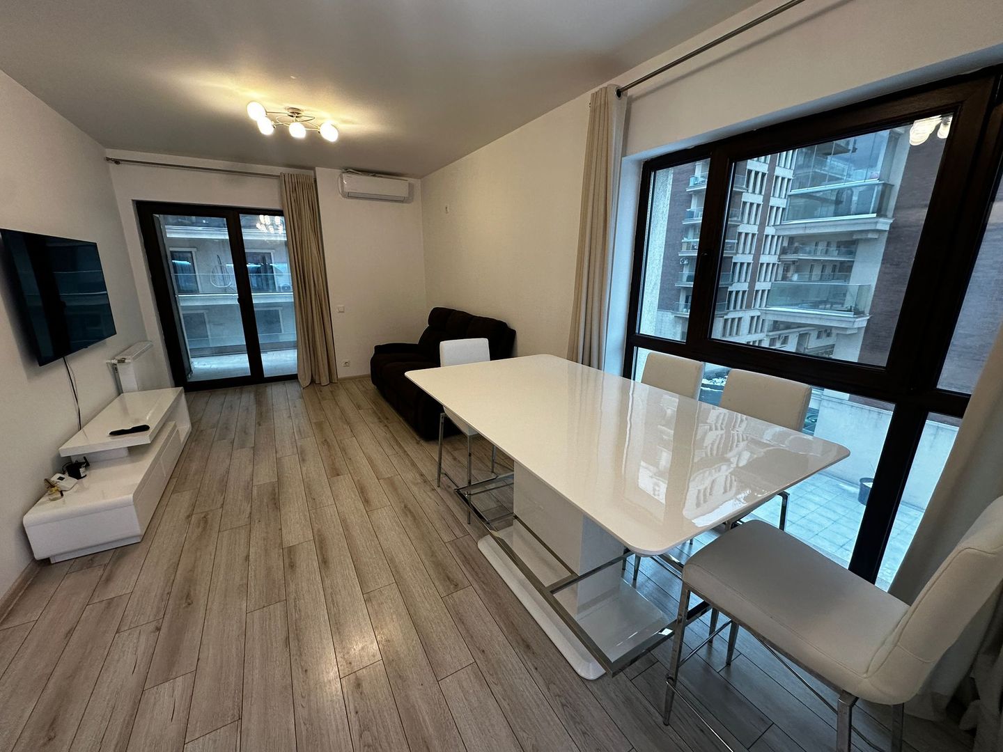 3 Camere Cu Parcare Moghioros Felinare Drumul Taberei Ghencea - Poză 12