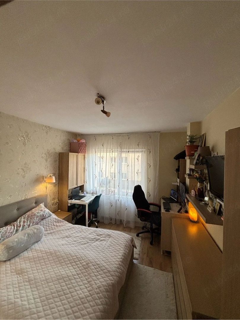 Vand apartament 3 camere | 64 mp | Etaj 1 | Parcare inclusă | Proprietar - Poză 2