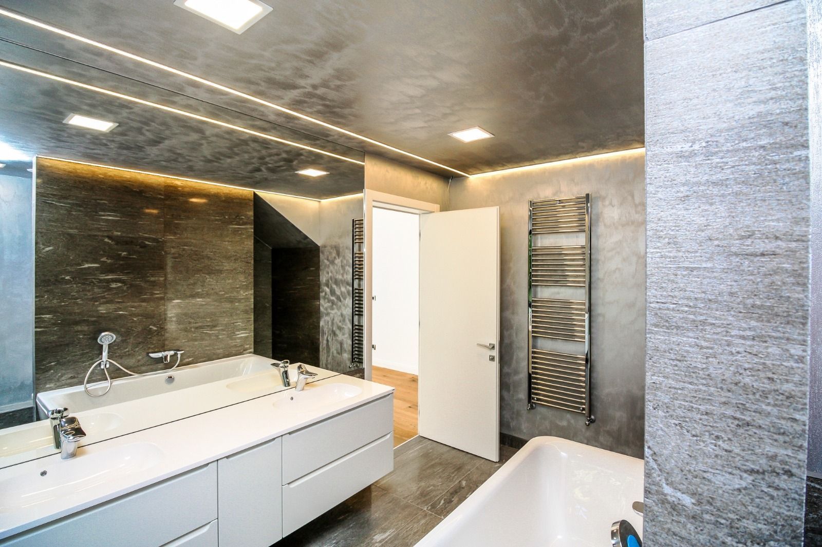 Floreasca Apartament 5 camere 3 Bai || Imobil boutique || Parcari Subterane 2 - Poză 24