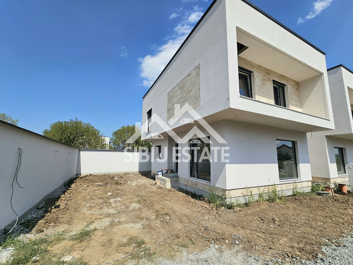 Casa noua 4 camere Selimbar central - Poză 19