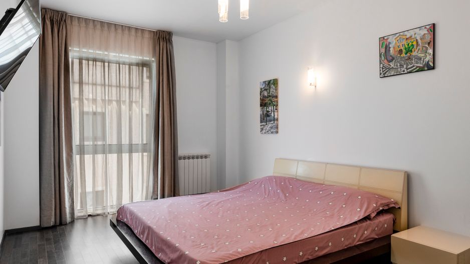 4 camere| semineu| piscina interioara | sauna | sala de sport| parcare - Poză 17