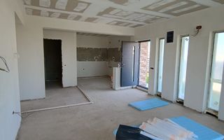 Case pe parter Tunari, zona linistita, curte MARE 350m - Poză 8