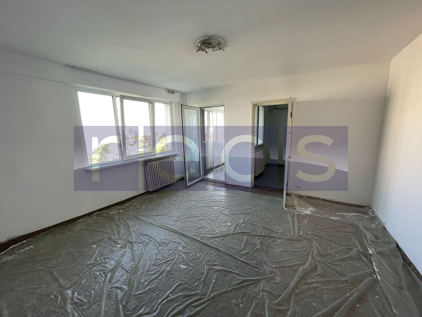 VANZARE APARTAMENT LUMINOS 2 CAMERE CIRCULAR DRISTOR PIATA RAMNICU SARAT - Poză 2