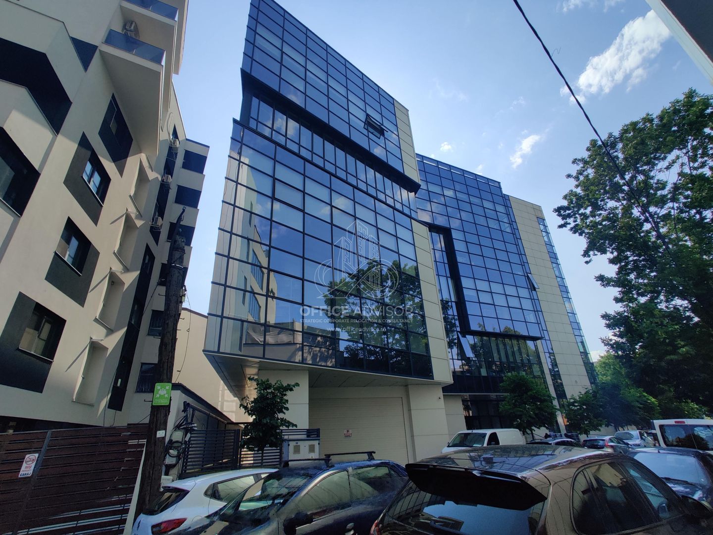 HM Business Center – Birouri de închiriat Piața Muncii | Clasa A - Poză 1