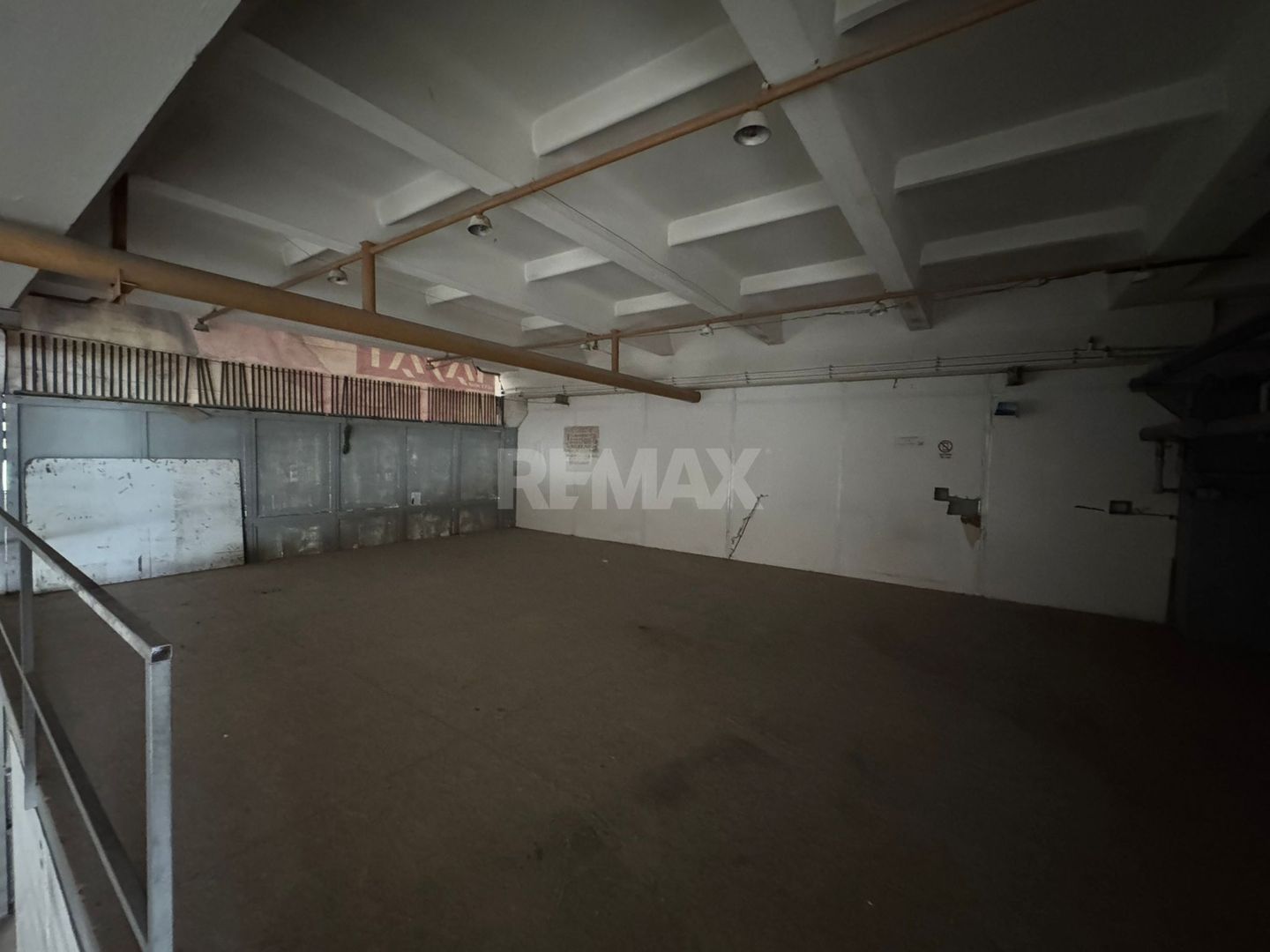 Spațiu comercial versatil în zona centrală - Poză 16