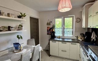 Vanzare apartament cu 3 camere in Gheorgheni zona hotel Royal - Poză 2