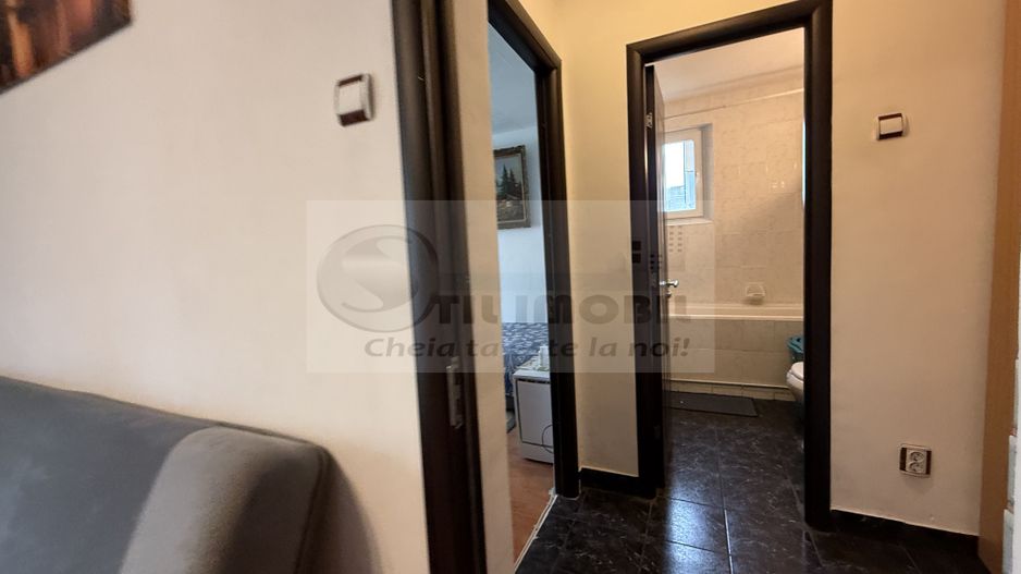 2 CAMERE TATARASI SCOALA 4 IONET TEODOREANU , GEAM LA BAIE, CENTRALA. - Poză 6