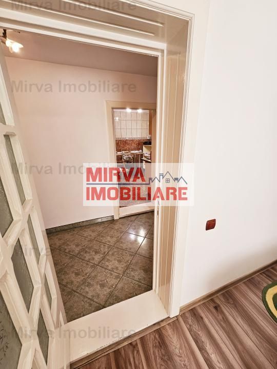Vanzare vila 6 camere + spatiu comercial, mobilata si utilata, in Blejoi - Poză 14