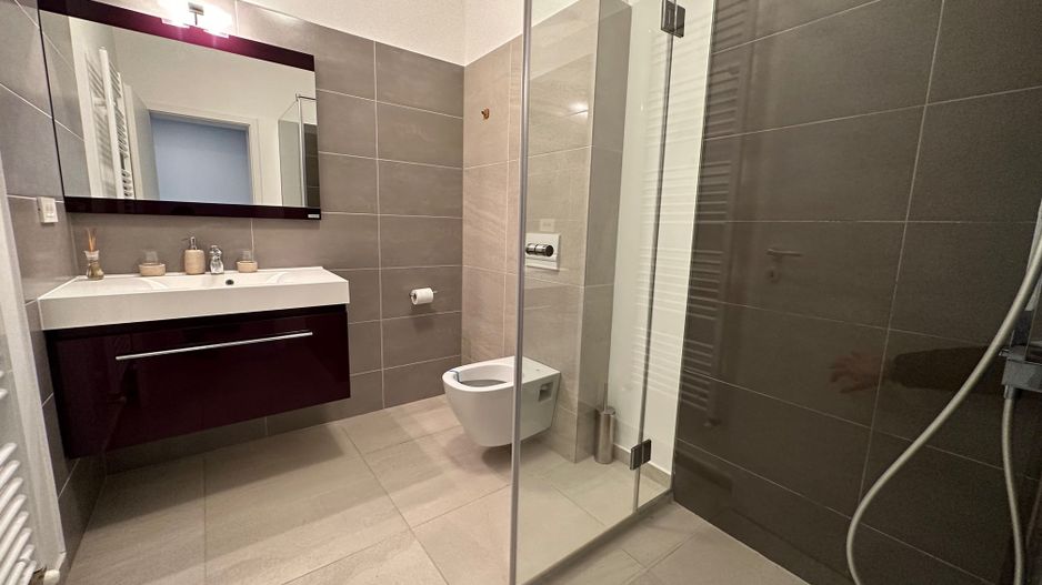 Apartament cu 3 camere de închiriat în zona Nord - Poză 16