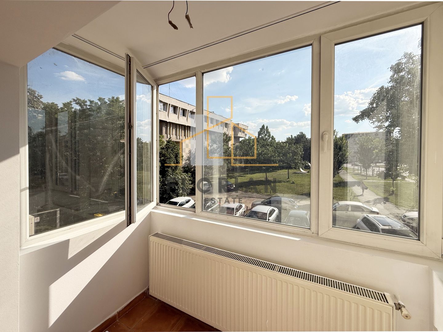 Apartament 2 camere, langa Casa Tineretului, zona Spitalul Judetean - Poză 8