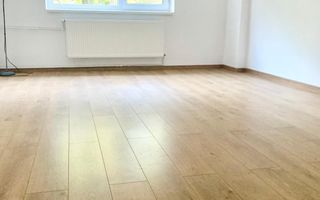 Renovat, bucatarie mobilata, CENTRALA PROPRIE, parcare & acces metrou - Poză 2