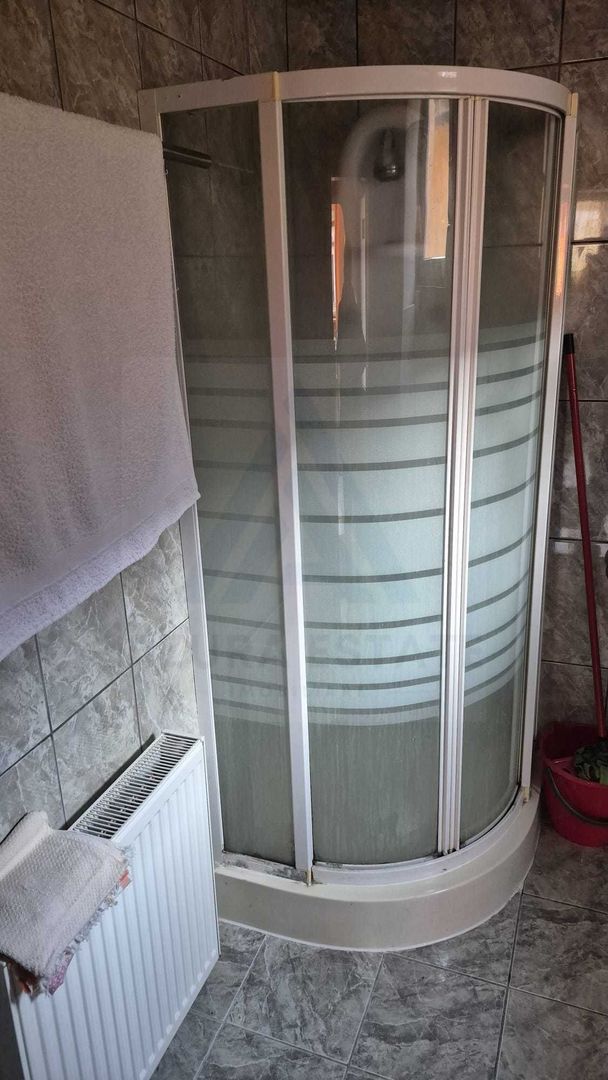 Casa 80 mp utili curte de 30 mp terasa inchisa 6 mp zona Hipodrom 1 - Poză 5