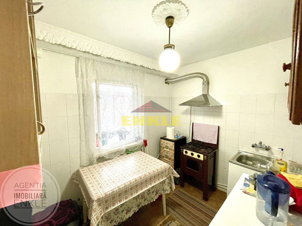 De vânzare apartament cu 3 camere decomandat, zona Piața Mare - Poză 5