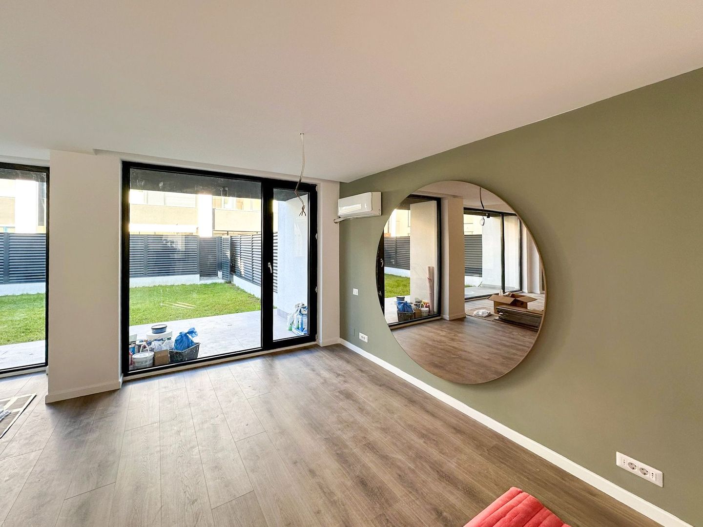 Vânzare Vila 5 camere, 214mp | Curte privată 85mp - Poză 4