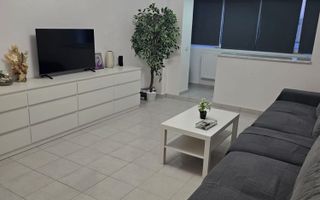 Prima inchiriere 2 camere decomandat, renovat, utilat si mobilat, Mega Mall - Poză 1