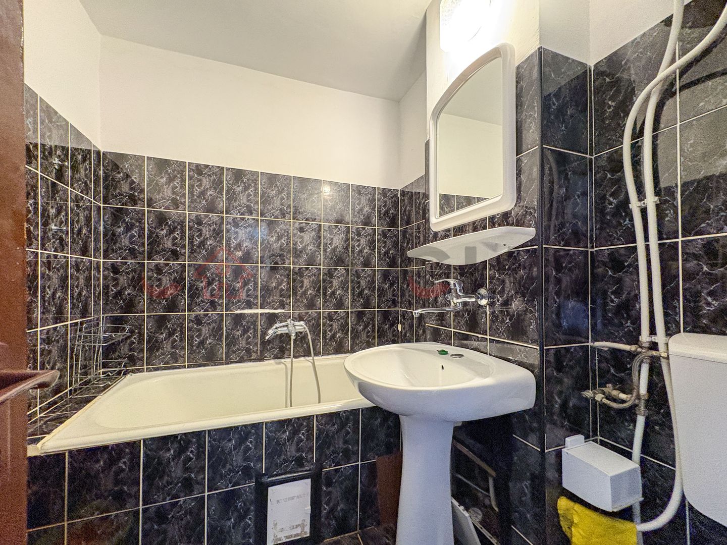 4 camere decomandate etaj intermediar Piata Ion Mester - Poză 8