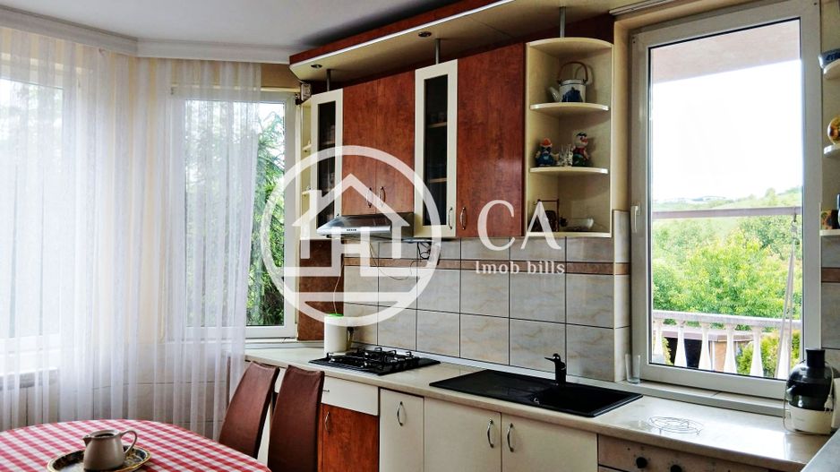 Casă cu 7 camere de închiriat în zona Gheorghe Doja, Oradea - Poză 8