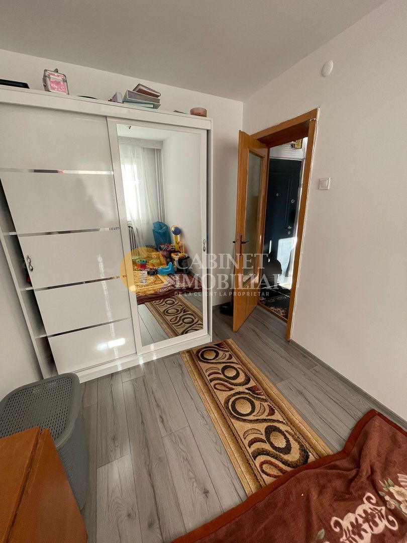 PODU ROS - 3 CAMERE - ETAJUL 1 - MOBILAT SI UTILAT - Poză 3