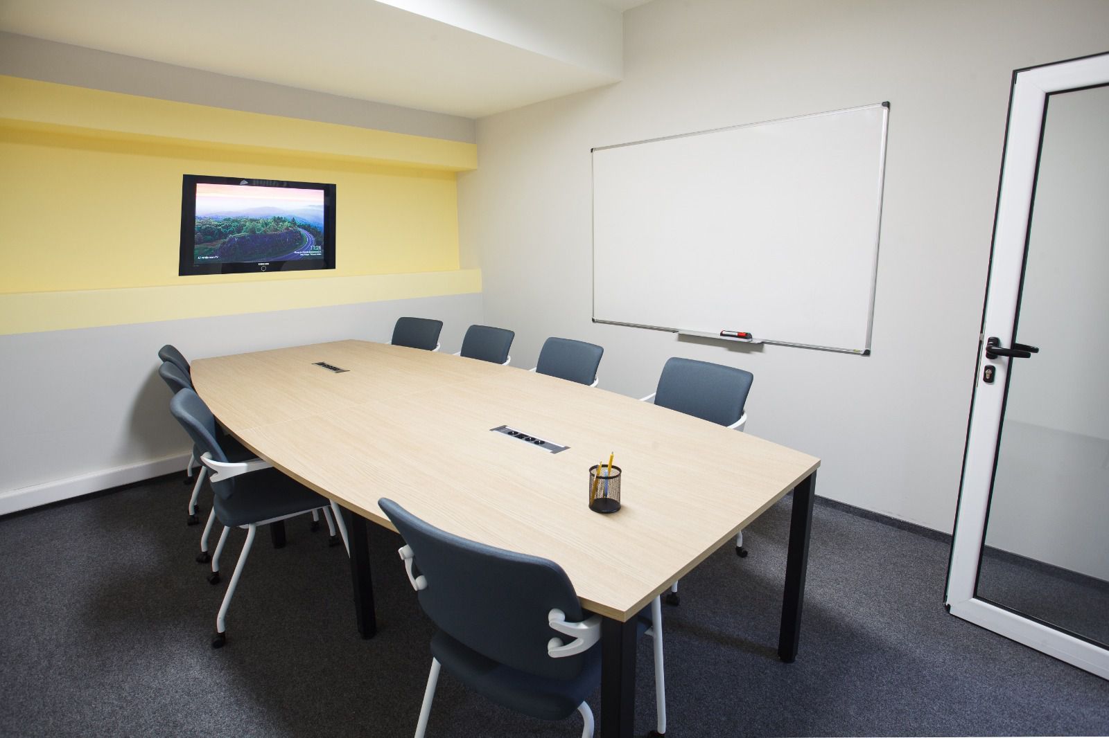 Cladire ultramoderna de birouri I 1.350mp I Ultracentral I COMISION 0% - Poză 10