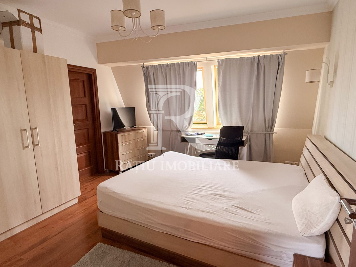Apartament cu 4 Camere de Închiriat | Centru | Oradea - Poză 4