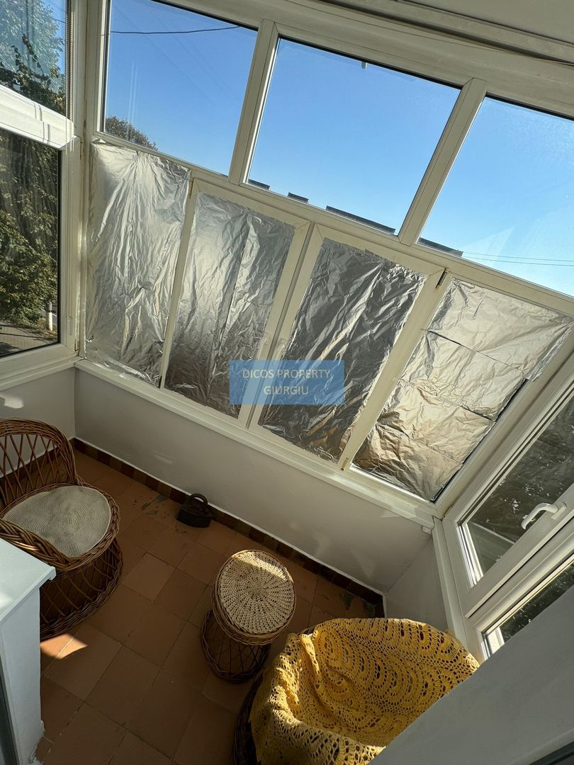 De vanzare apartament 3 camere - Poză 13