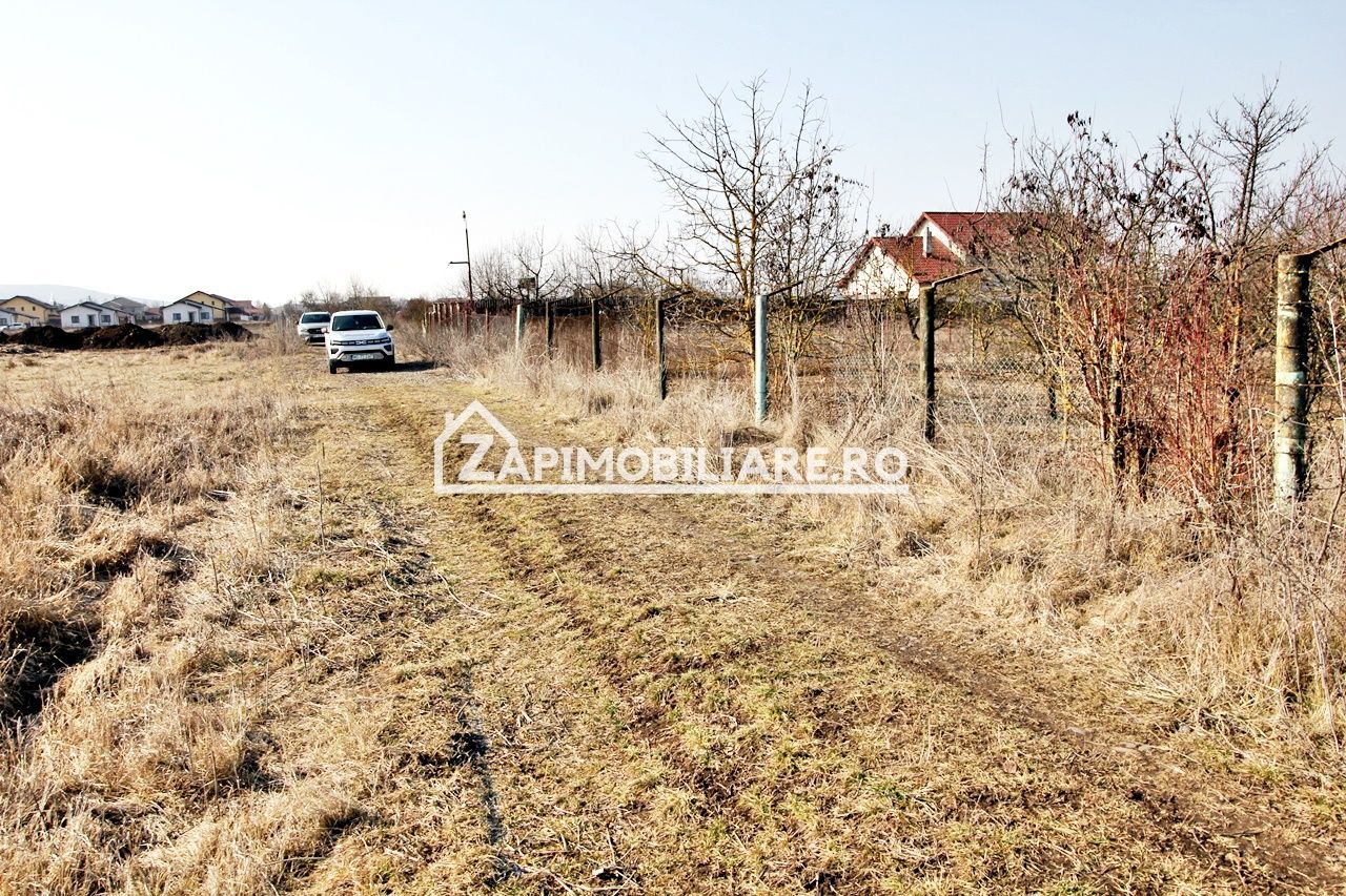 Teren  Intravilan 2.075 mp. 59.euro mp.Sangeorgiu de Mures - Poză 1