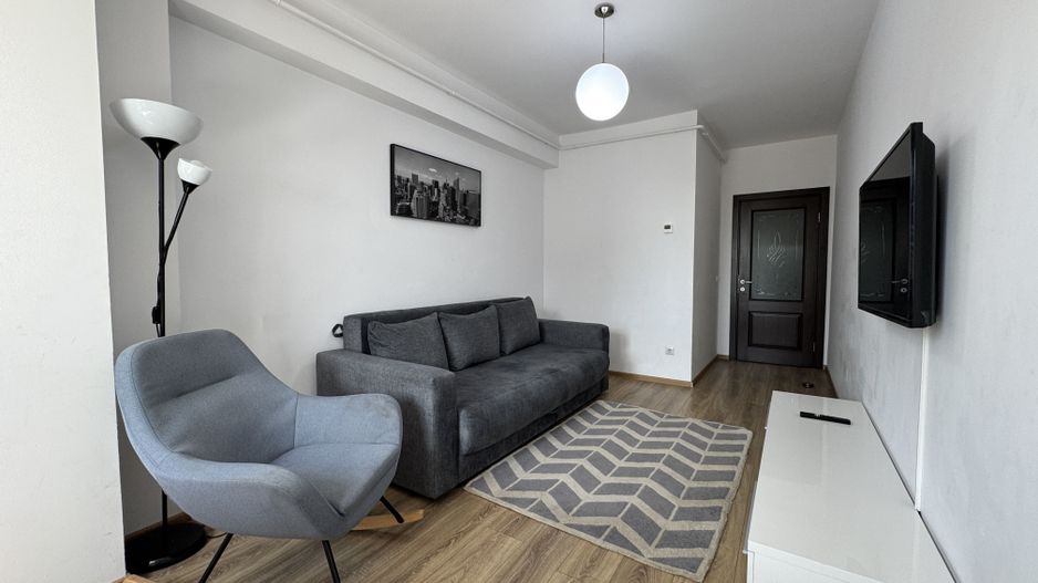 Apartament mobilat complet | Zona Palas | Terasa | Parcare privata - Poză 2